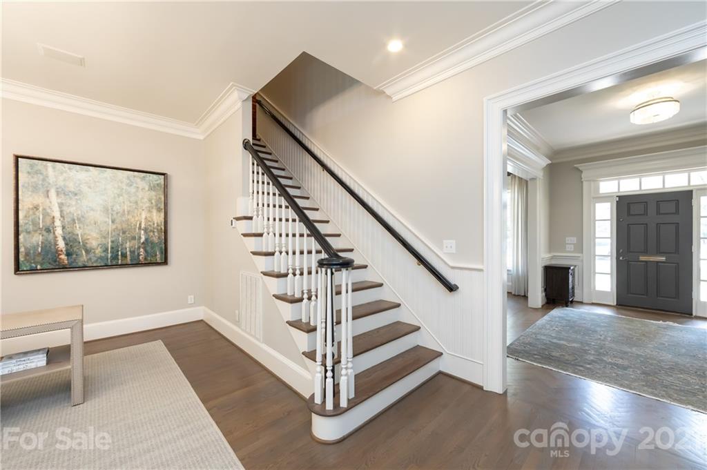 2035 Hastings Drive Charlotte NC 28207