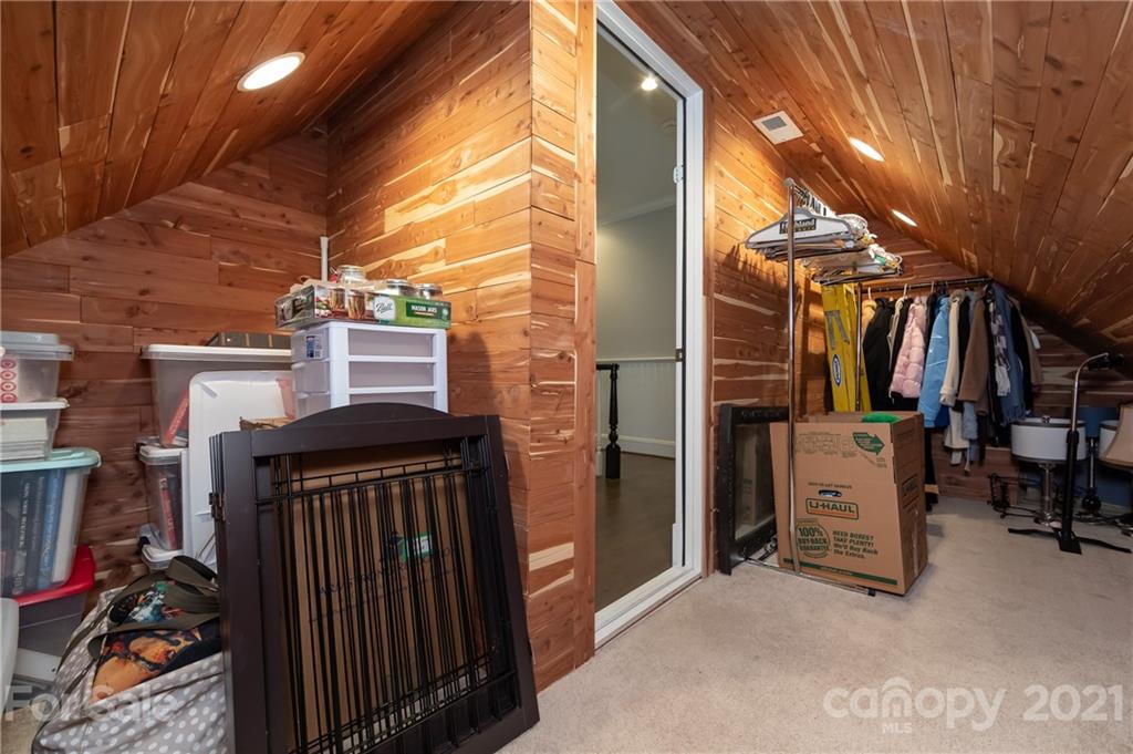 2035 Hastings Drive Charlotte NC 28207