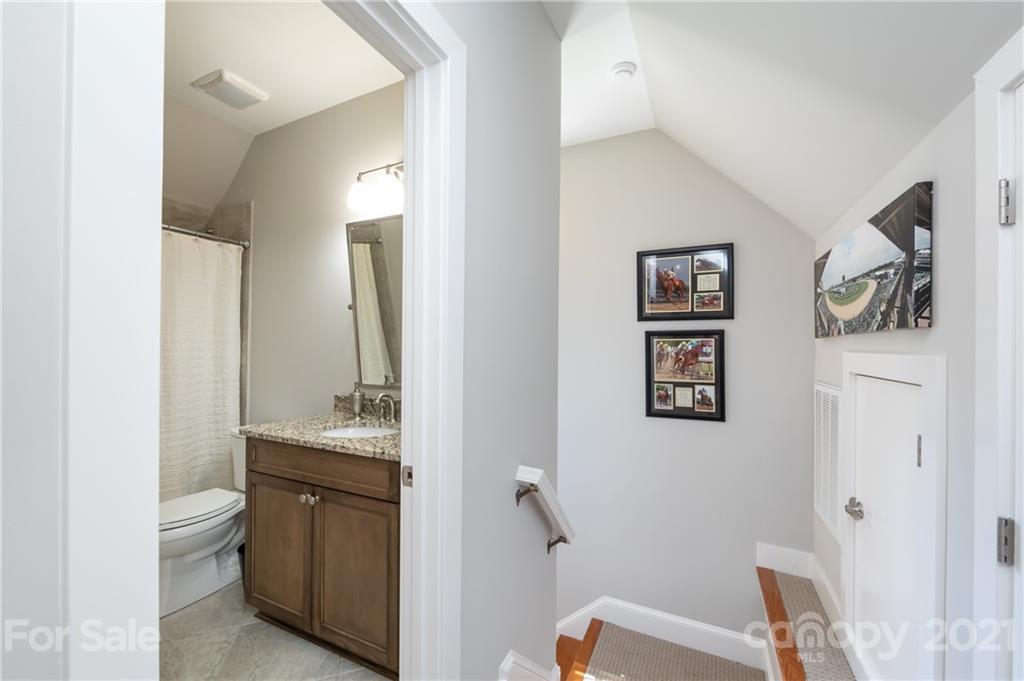 2035 Hastings Drive Charlotte NC 28207