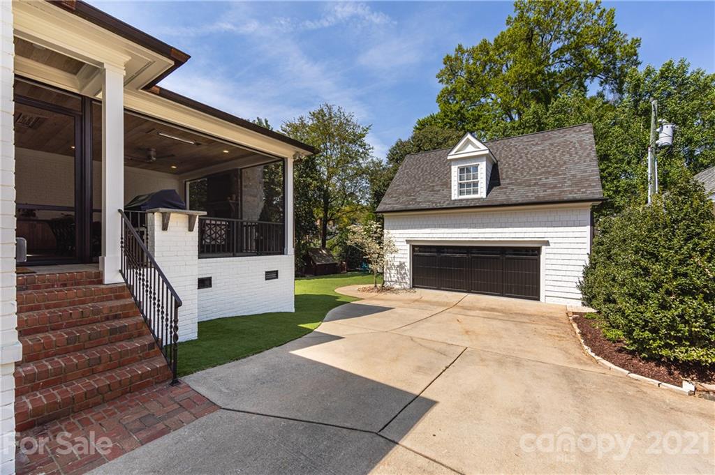 2035 Hastings Drive Charlotte NC 28207