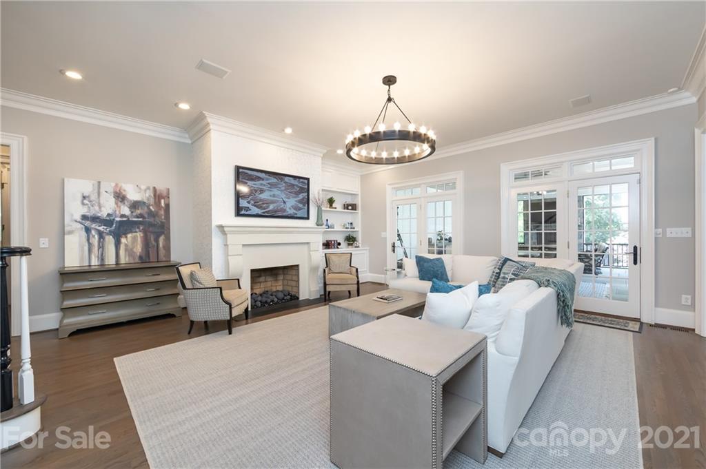 2035 Hastings Drive Charlotte NC 28207