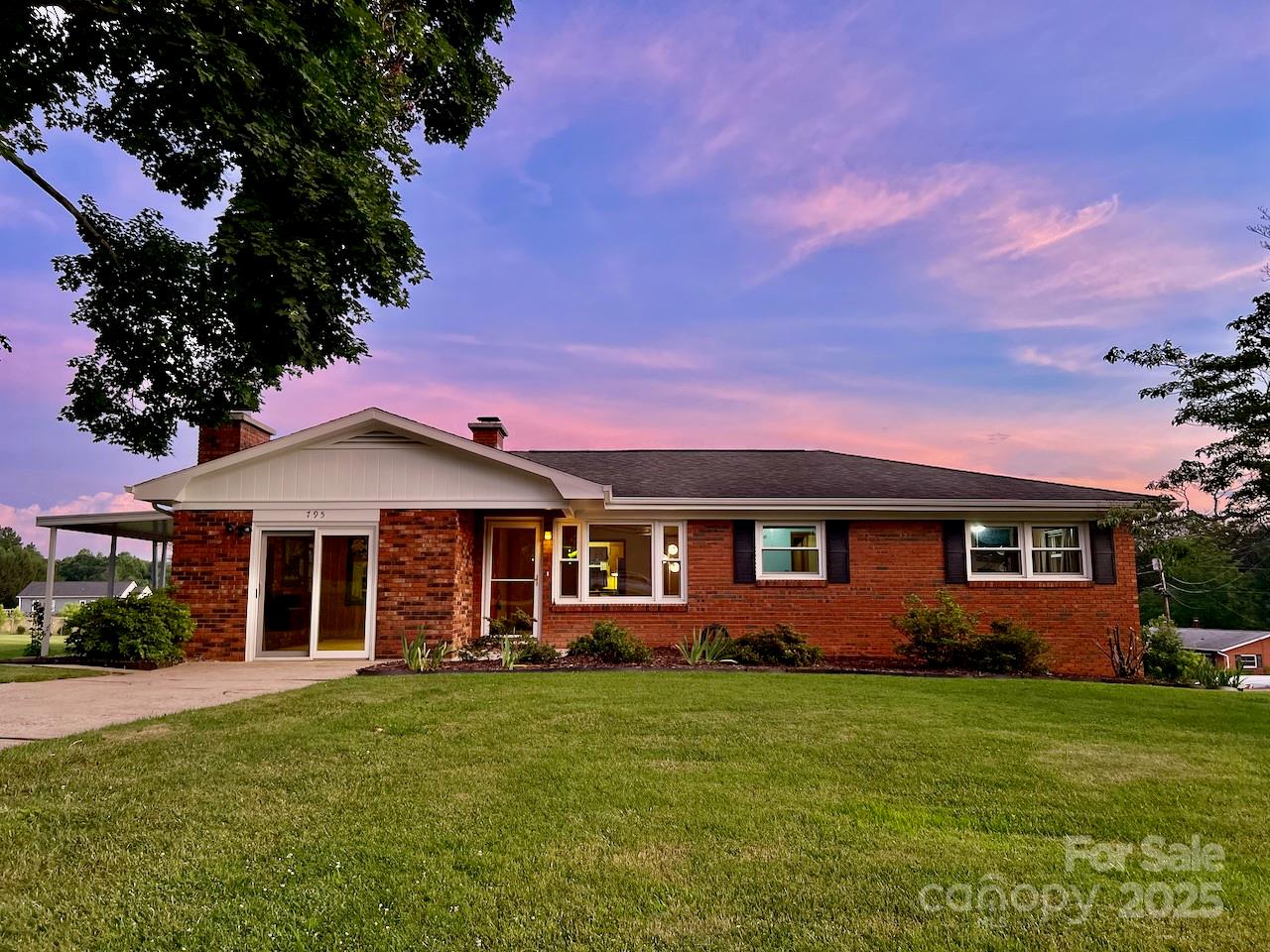795 Monte Vista Road Candler NC 28715