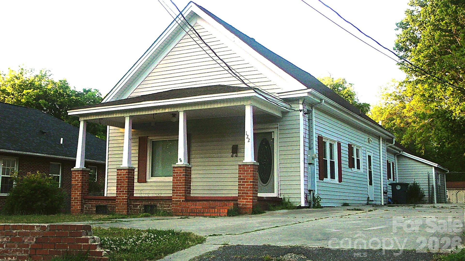 122 College Street Chester SC 29706
