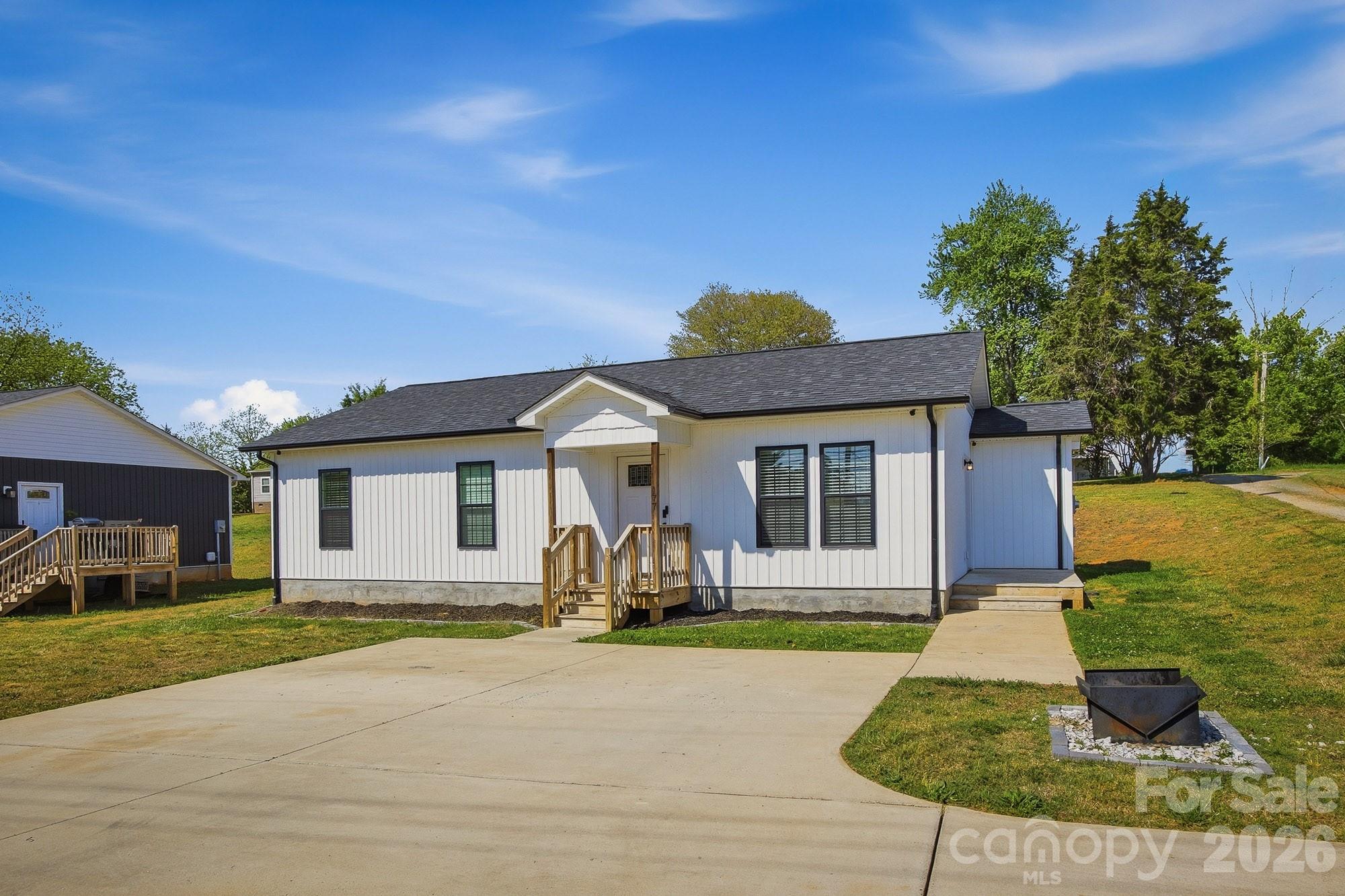 177 Duke Street Granite Falls NC 28630