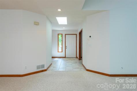 29 Hillcreek Drive Asheville NC 28804