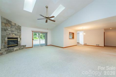 29 Hillcreek Drive Asheville NC 28804