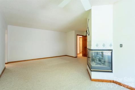 29 Hillcreek Drive Asheville NC 28804