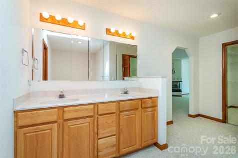 29 Hillcreek Drive Asheville NC 28804