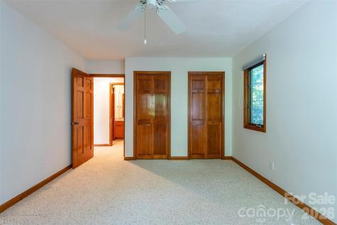 29 Hillcreek Drive Asheville NC 28804