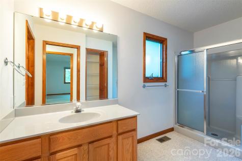 29 Hillcreek Drive Asheville NC 28804
