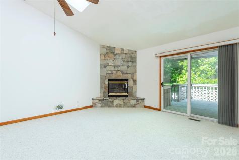 29 Hillcreek Drive Asheville NC 28804