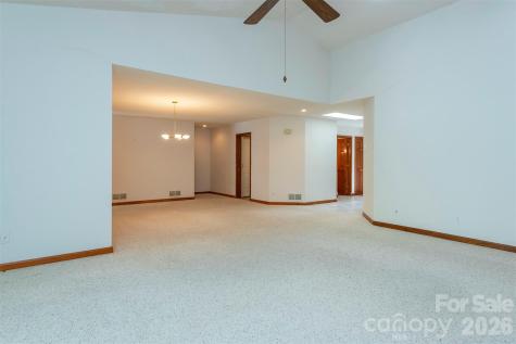 29 Hillcreek Drive Asheville NC 28804