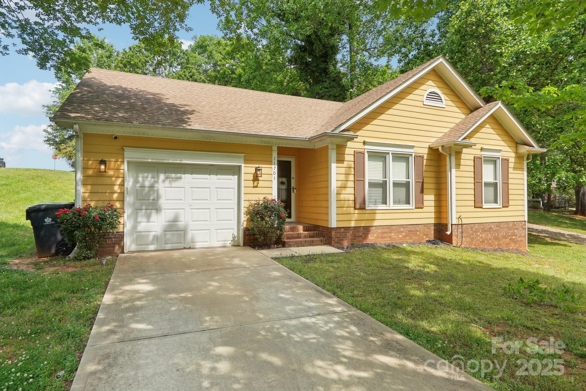11701 Brockley Court Charlotte NC 28215