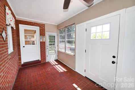 902 E Boyd Street Maiden NC 28650