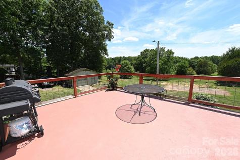 902 E Boyd Street Maiden NC 28650