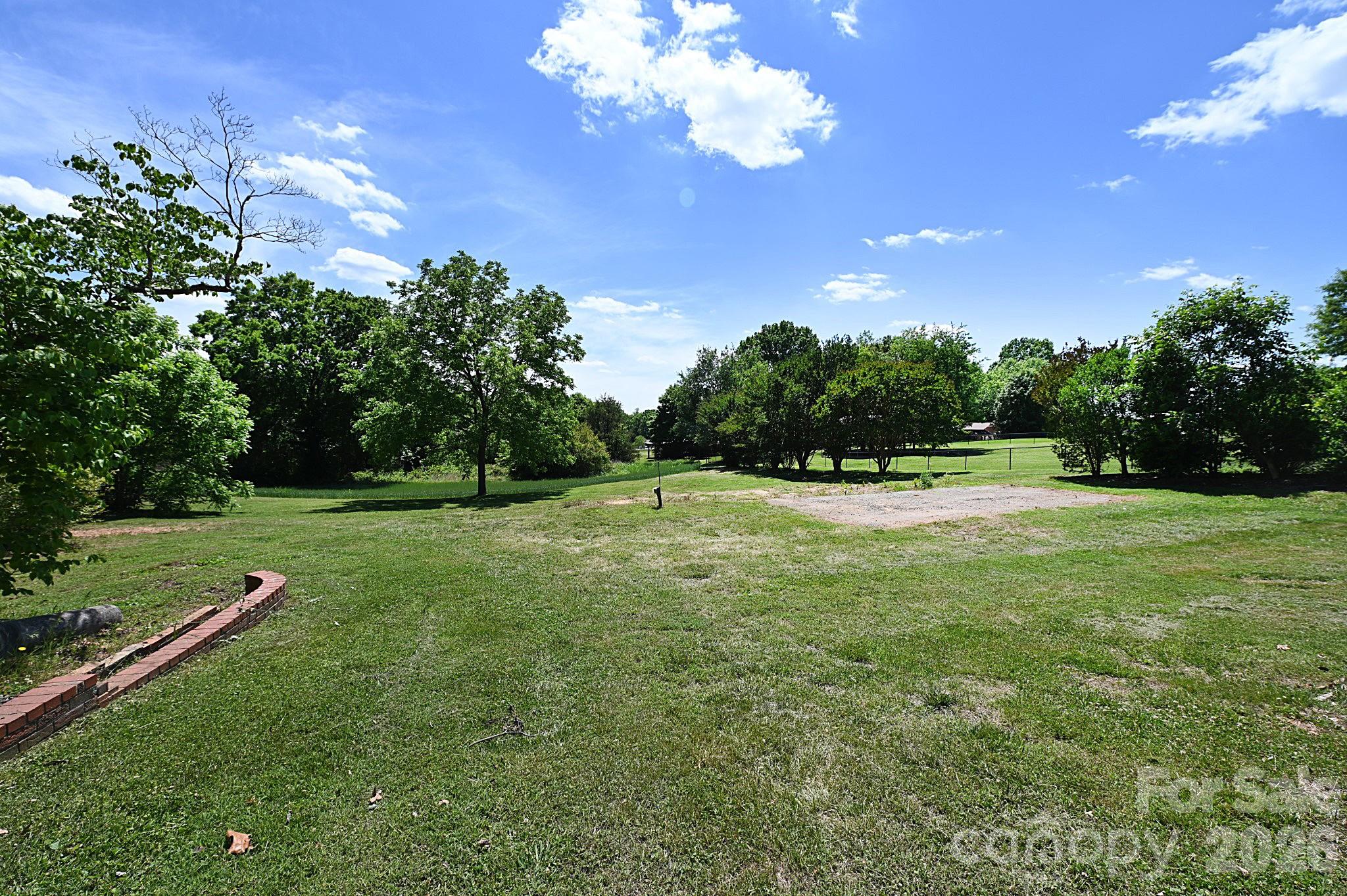 902 E Boyd Street Maiden NC 28650