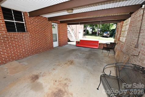 902 E Boyd Street Maiden NC 28650