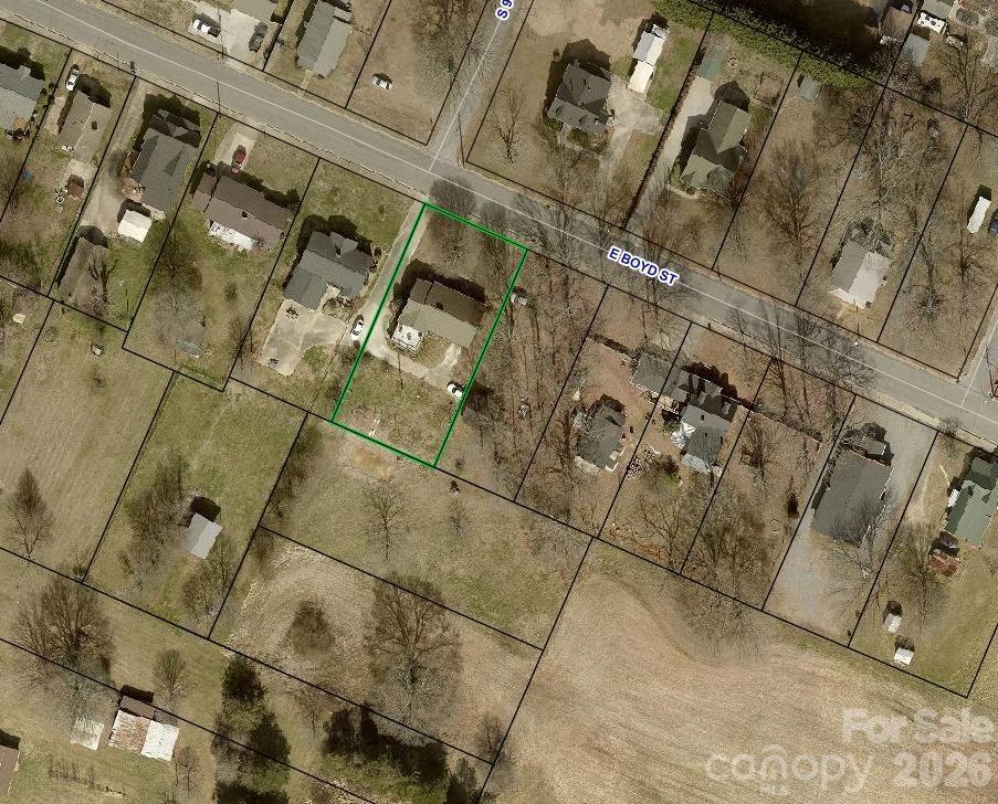 902 E Boyd Street Maiden NC 28650