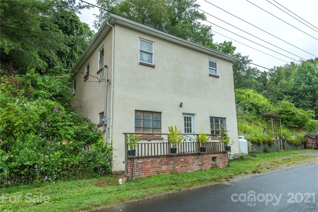 127 Elm Street Spruce Pine NC 28777