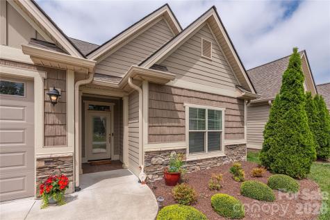 38 River Bend Lane Fletcher NC 28732