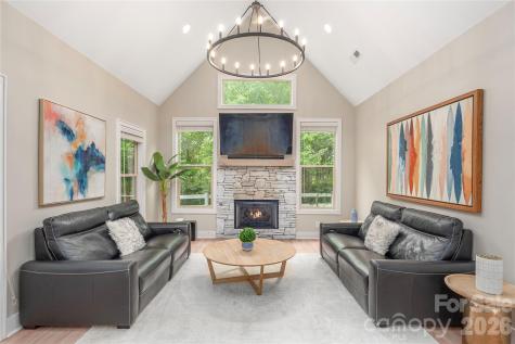 38 River Bend Lane Fletcher NC 28732