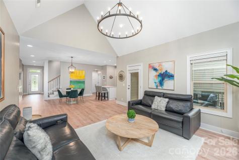 38 River Bend Lane Fletcher NC 28732