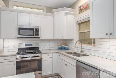 38 River Bend Lane Fletcher NC 28732