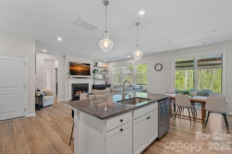 4229 Matindale Way Charlotte NC 28216