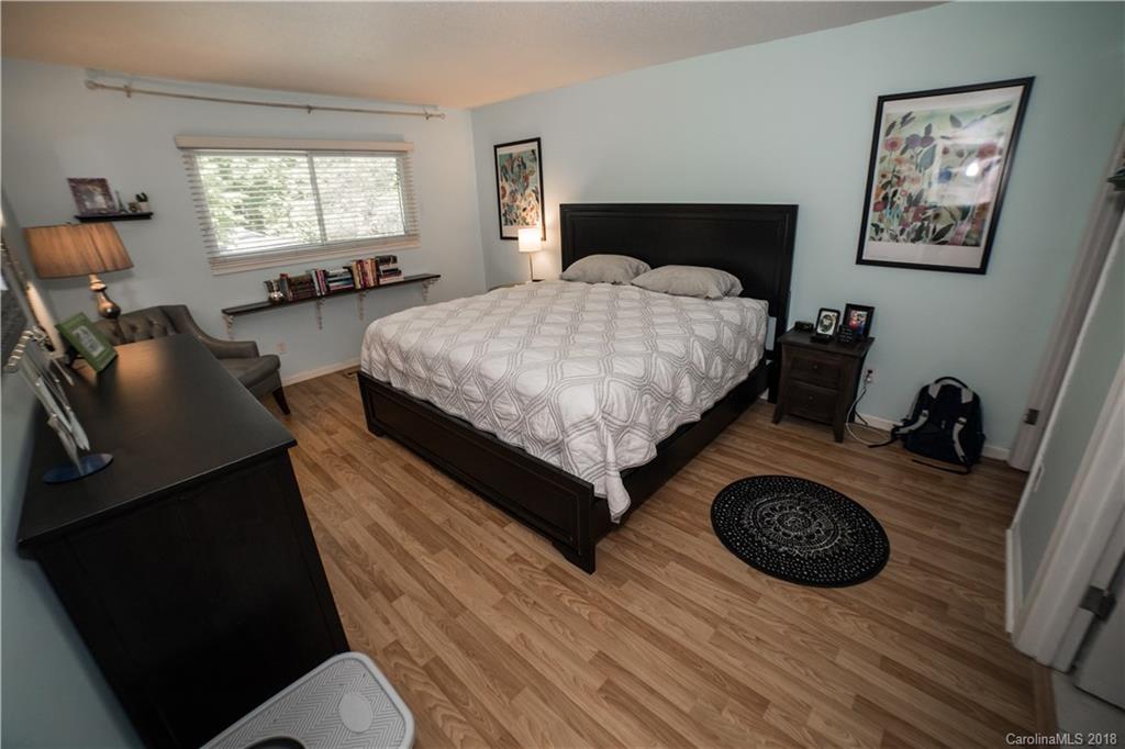 12009 Five Cedars Road Charlotte NC 28226
