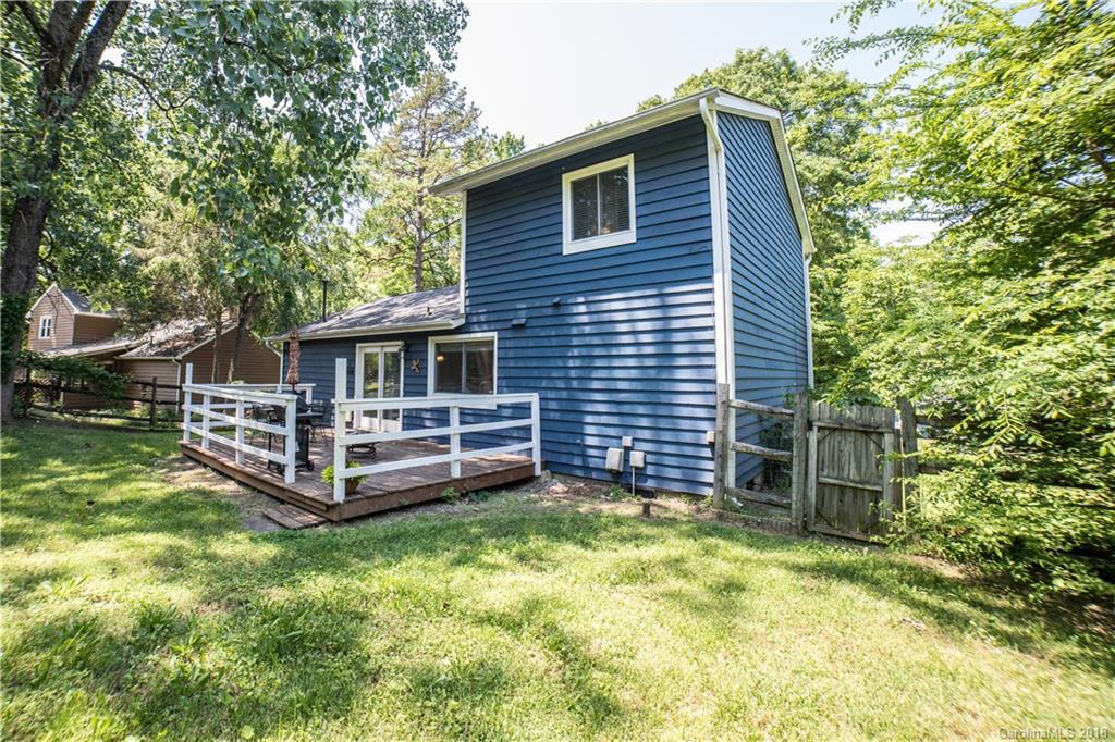 12009 Five Cedars Road Charlotte NC 28226