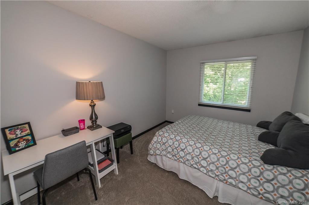 12009 Five Cedars Road Charlotte NC 28226