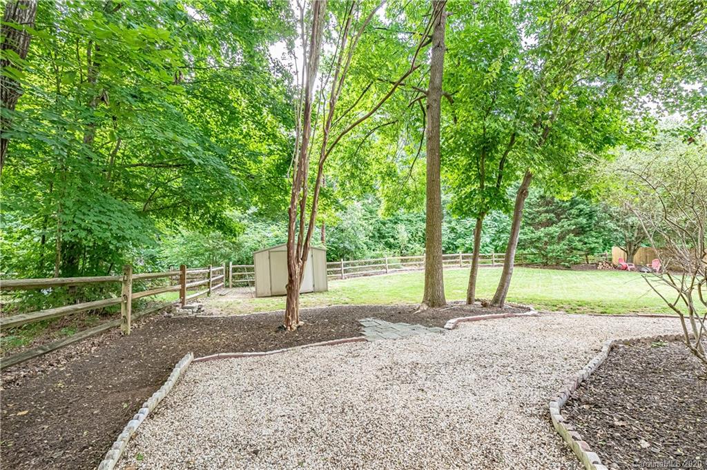 2933 Pinewood Hill Drive Matthews NC 28105