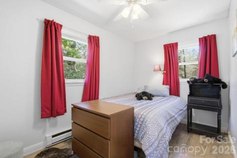 143 Snowshoe Loop Newland NC 28657