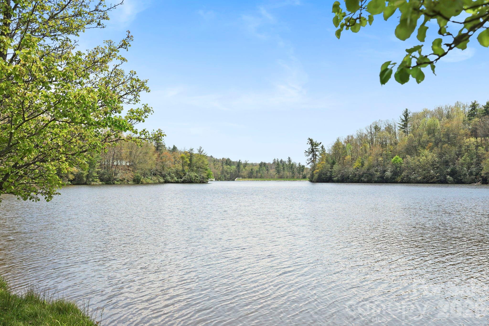 143 Snowshoe Loop Newland NC 28657