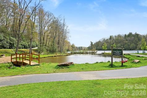 143 Snowshoe Loop Newland NC 28657