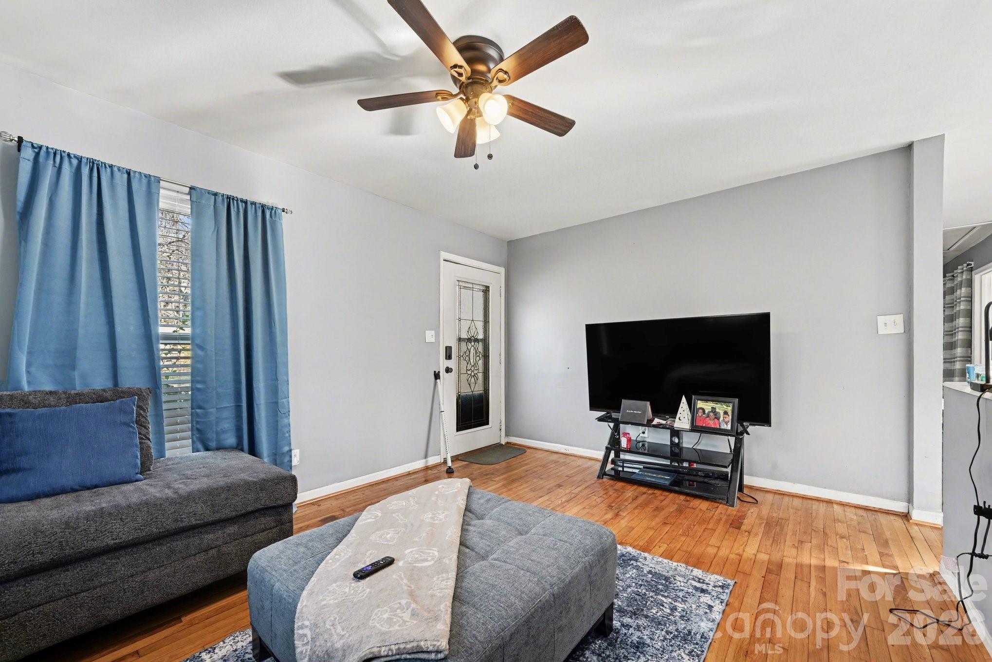 537 Kentbrook Drive Charlotte NC 28213
