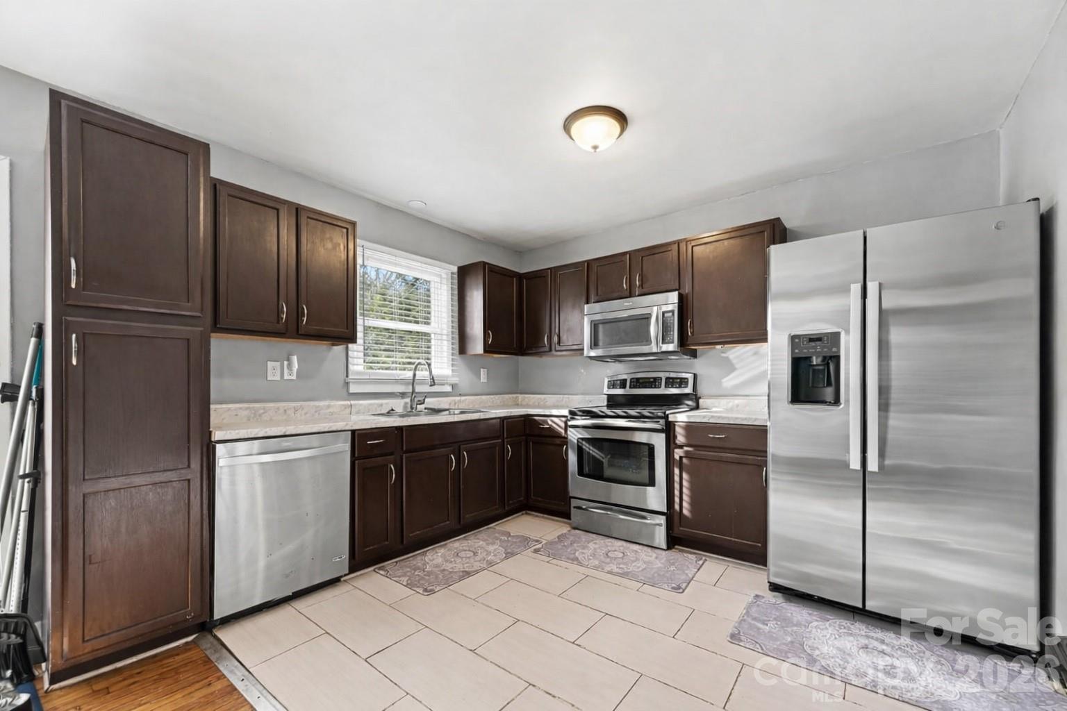 537 Kentbrook Drive Charlotte NC 28213