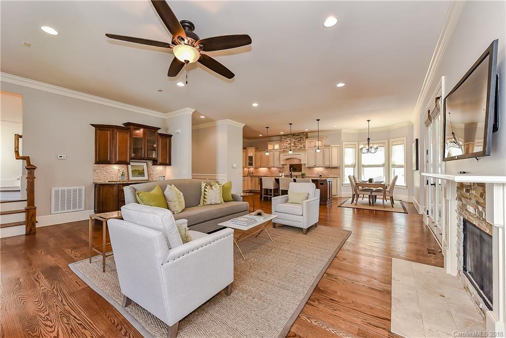 438 Iverson Way Charlotte NC 28203