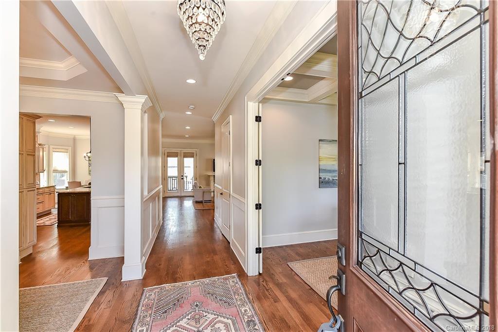 438 Iverson Way Charlotte NC 28203