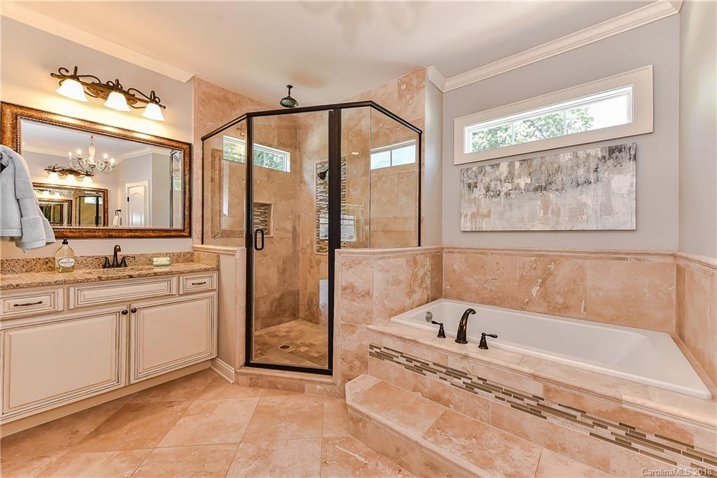 438 Iverson Way Charlotte NC 28203