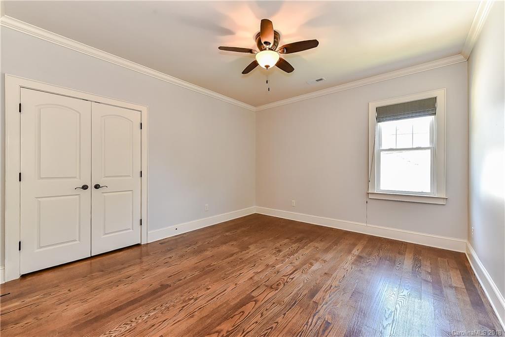 438 Iverson Way Charlotte NC 28203