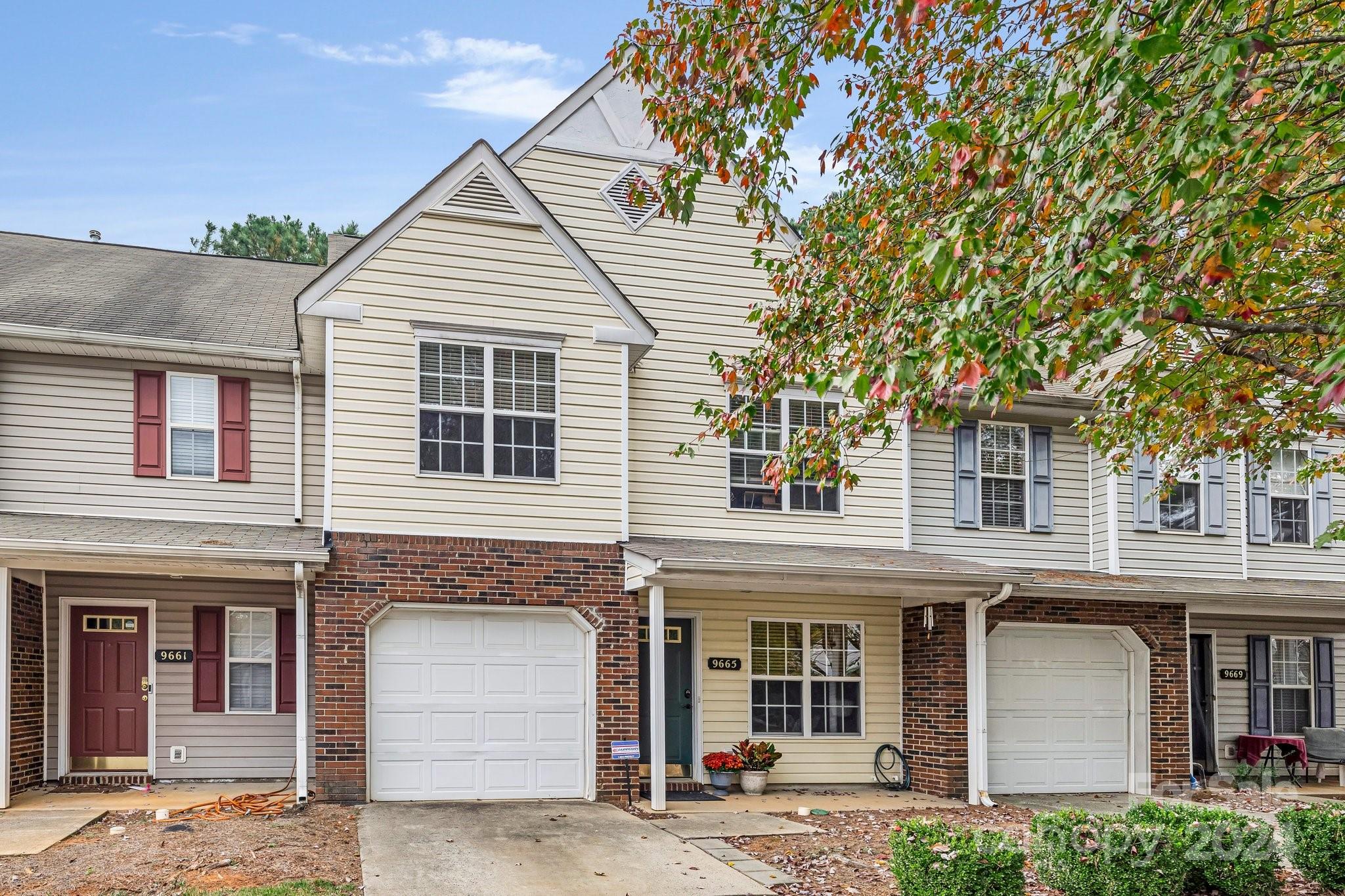 9665 Terrier Way Charlotte NC 28269