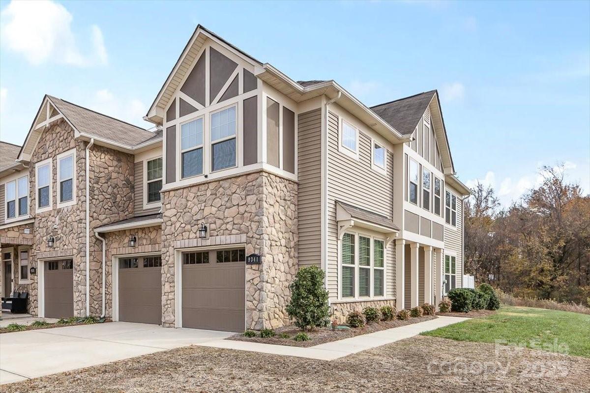 9341 Glenburn Lane Charlotte NC 28278
