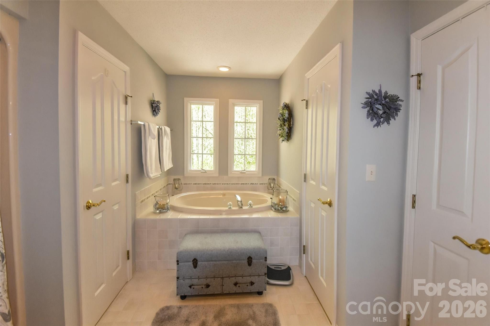548 Thunder Road Brevard NC 28712