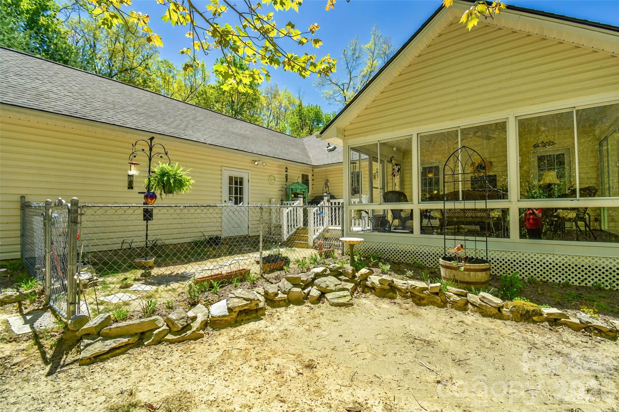 548 Thunder Road Brevard NC 28712