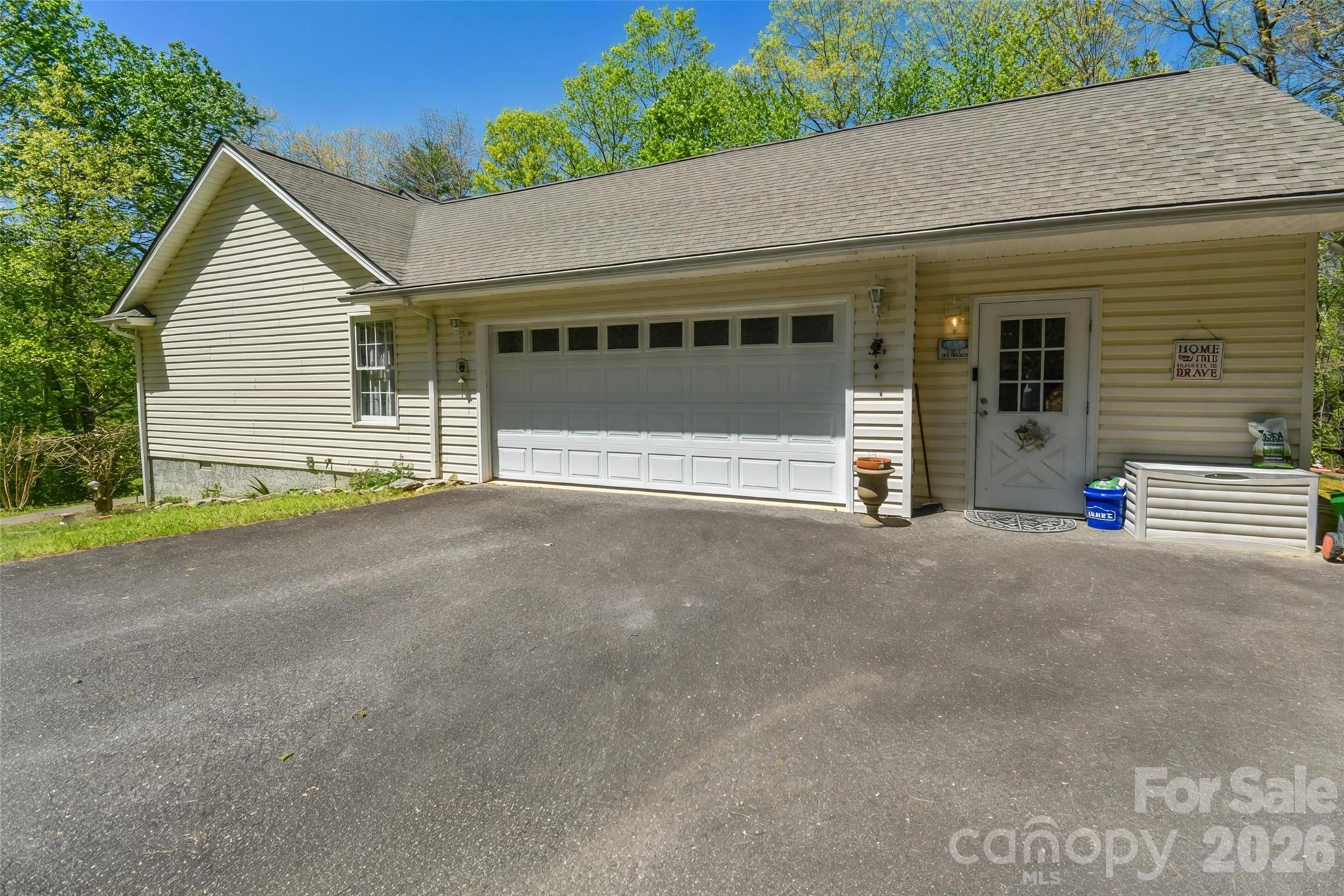 548 Thunder Road Brevard NC 28712