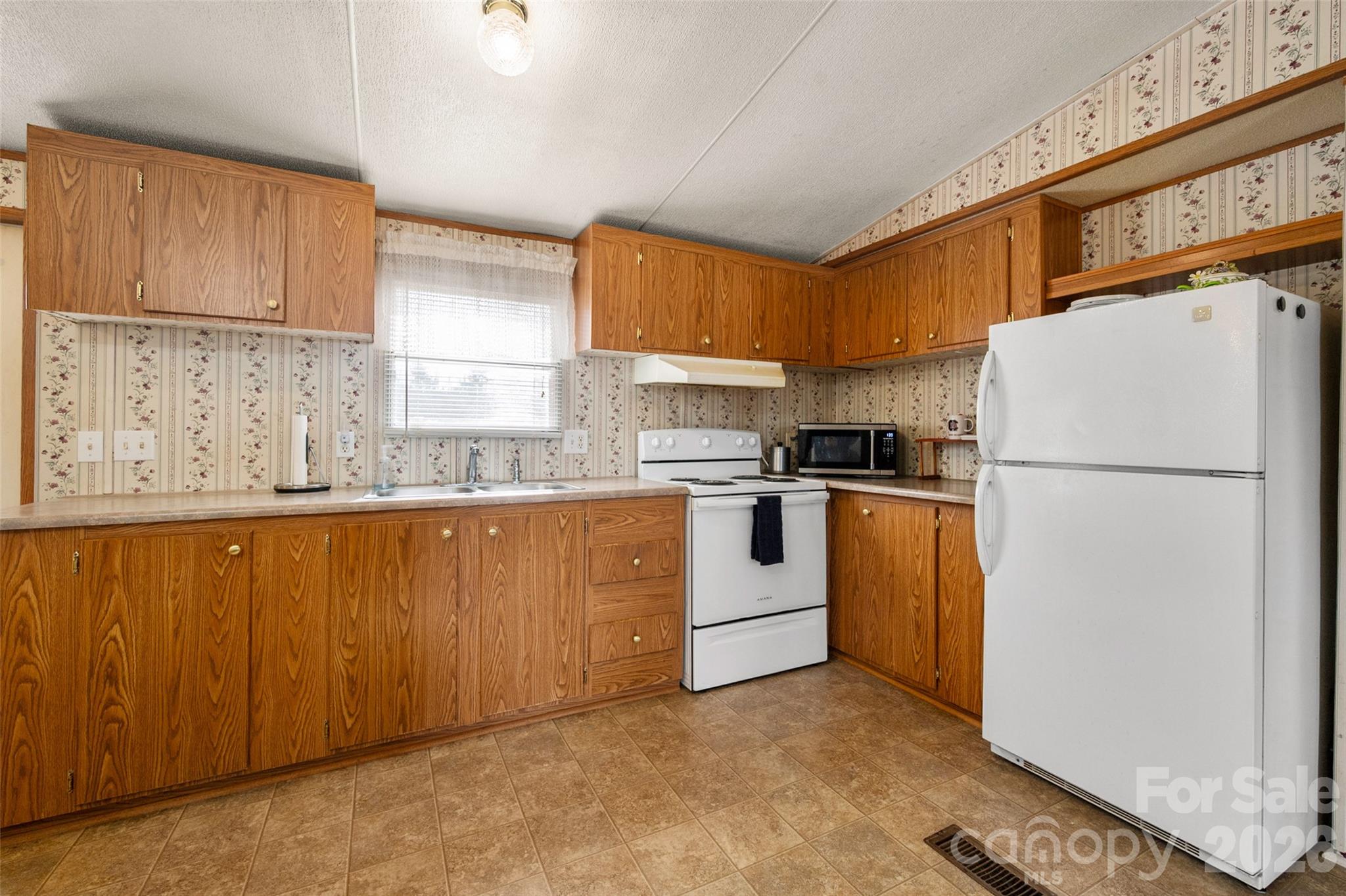 2748 Flat Creek Road Lancaster SC 29720