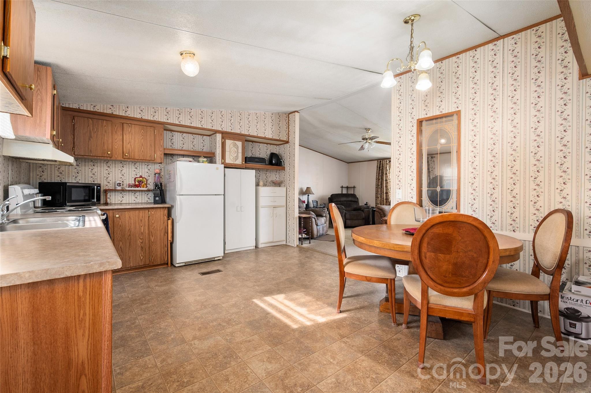 2748 Flat Creek Road Lancaster SC 29720