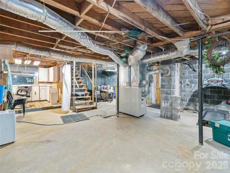 1280 Hamburg Road Bakersville NC 28705