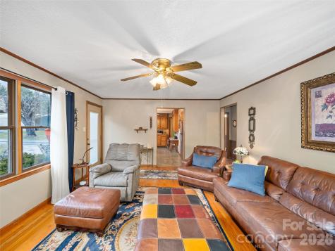 1280 Hamburg Road Bakersville NC 28705